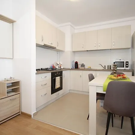 Alexander Appartement *